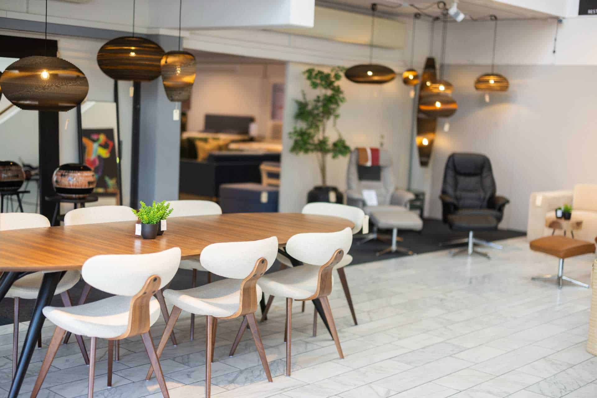 Lamper og andre møbler